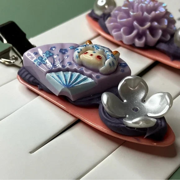 Kawaii Handmade Cream Glue Floral Hair Clips with Purple Designs - Picture 4 of 5